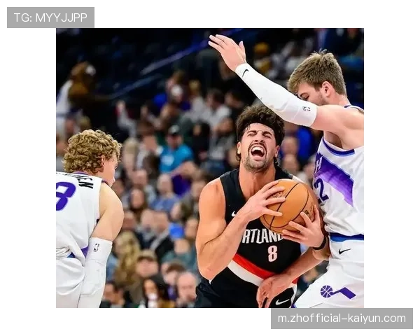 开拓者单节40分三分如雨 西部外线火力群击溃爵士防线